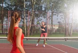 赵睿后场发球失误 孙铭徽断球上篮得手